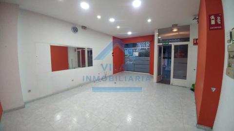 LOCAL COMERCIAL EN MILLADOIRO
