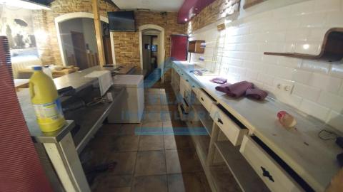 LOCAL EN ROSALIA DE CASTRO - MILLADOIRO