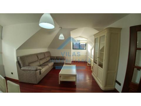 ATICO CON DOS PLAZAS DE GARAJE EN RUA MAGDALENA - MILLADOIRO