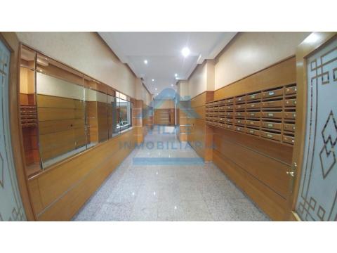 ATICO CON DOS PLAZAS DE GARAJE EN RUA MAGDALENA - MILLADOIRO