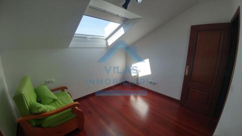 DUPLEX EN RUA CEREIXOS - MILLADOIRO