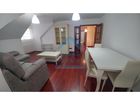 ATICO CON DOS PLAZAS DE GARAJE EN RUA MAGDALENA - MILLADOIRO