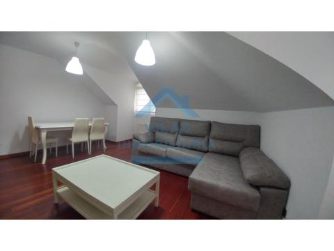 ATICO CON DOS PLAZAS DE GARAJE EN RUA MAGDALENA - MILLADOIRO