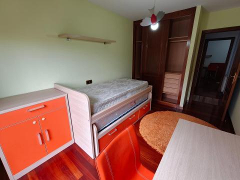 PISO DE 4 DORMITORIOS CON UNA PLAZA DE GARAJE.  OPCIONAL UNA SEGUNDA PLAZA